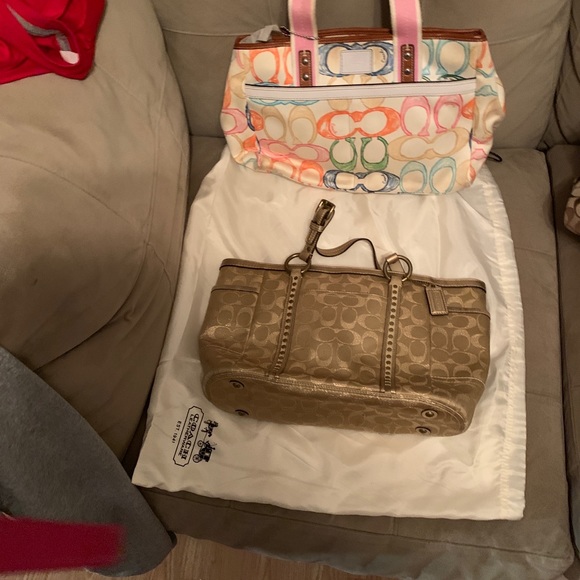 Coach purses - Picture 5 of 7